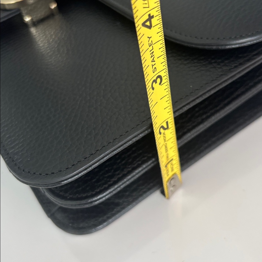 Gucci Interlocking GG Black Calfskin Leather Crossbody/Shoulder Bag - Picture 15 of 16